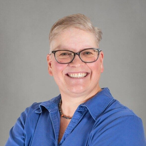 Land Listing Agent Photo