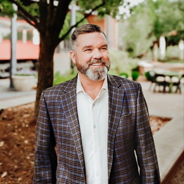 Land Listing Agent Photo