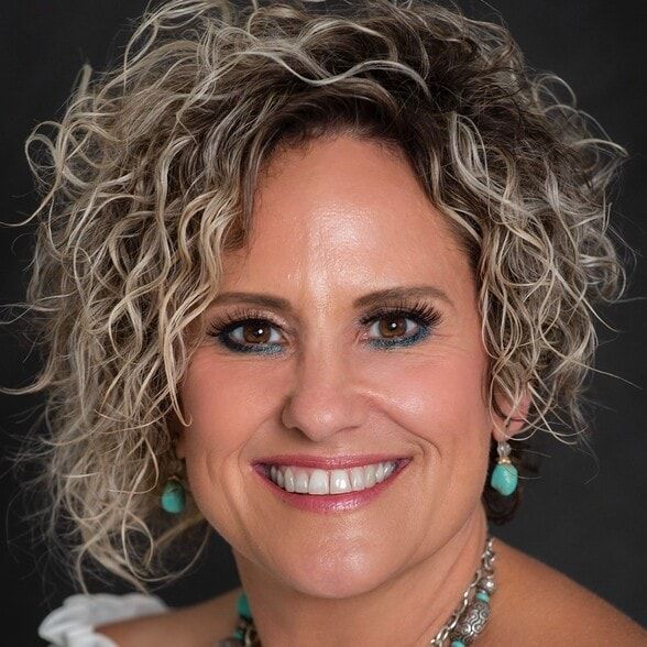 Land Listing Agent Photo