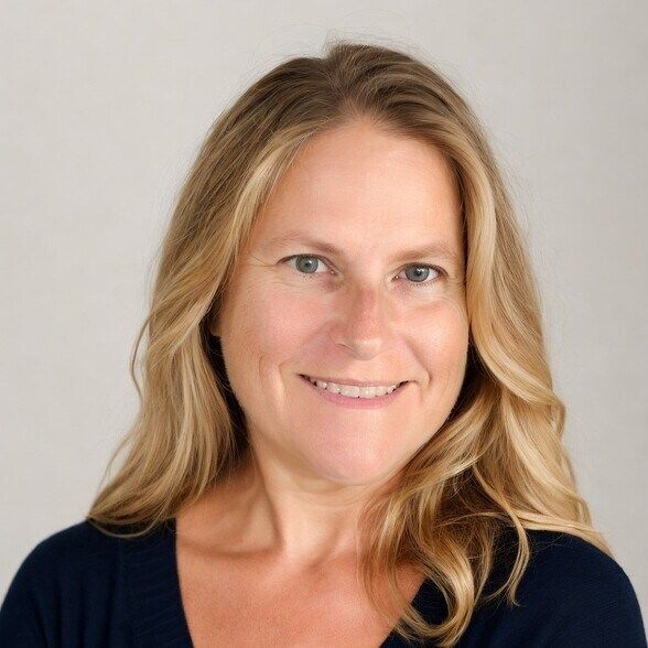 Land Listing Agent Photo