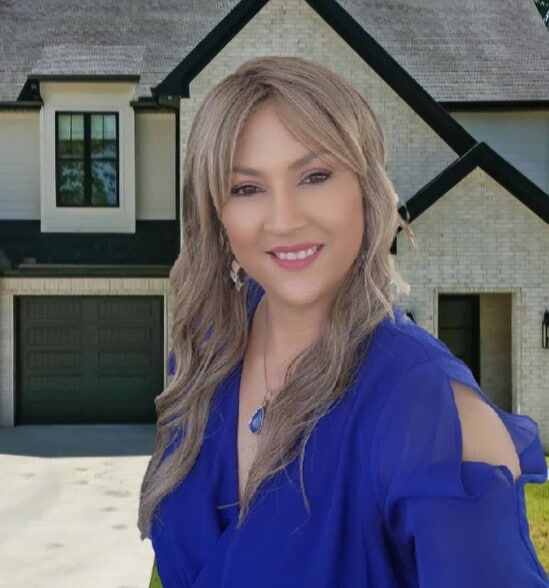 Land Listing Agent Photo