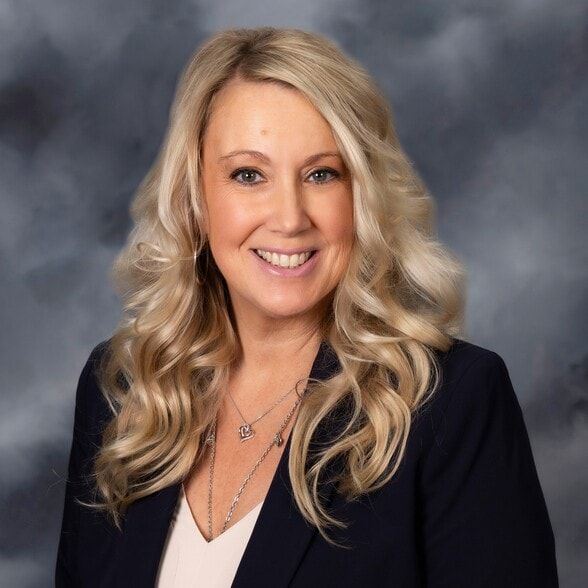 Land Listing Agent Photo