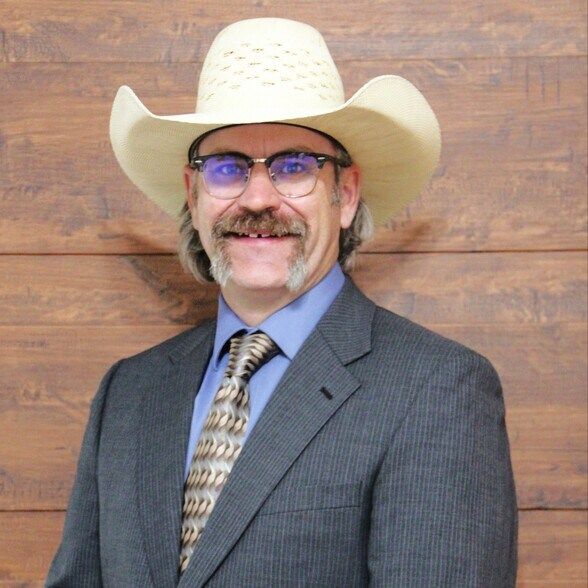 Land Listing Agent Photo