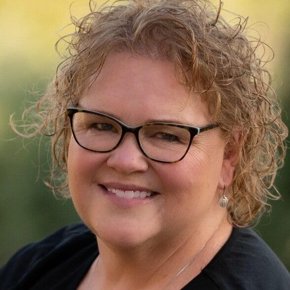 Land Listing Agent Photo