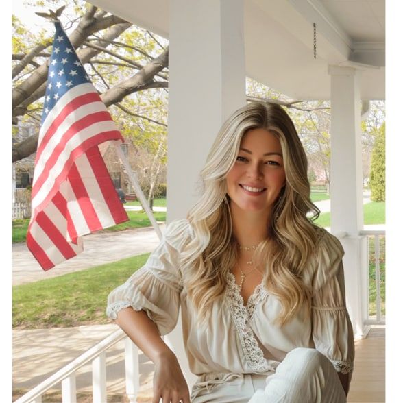 Land Listing Agent Photo