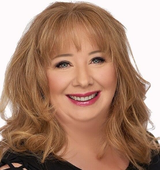 Land Listing Agent Photo