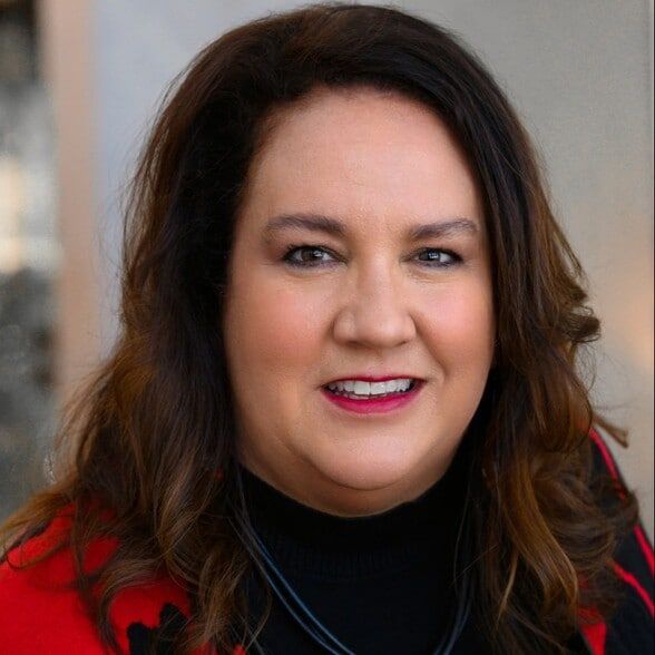 Land Listing Agent Photo