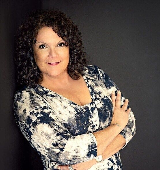 Land Listing Agent Photo