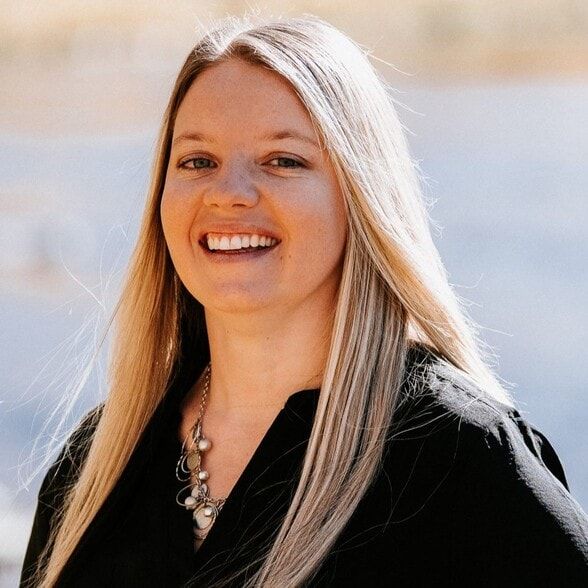 Land Listing Agent Photo