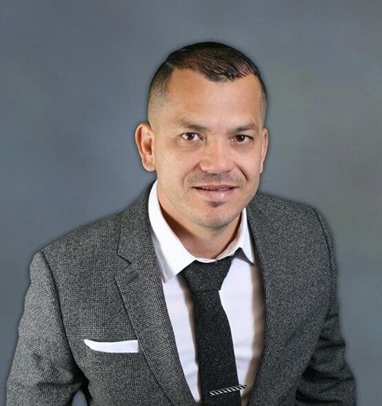 Land Listing Agent Photo