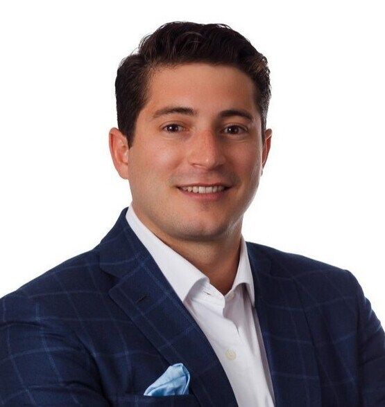 Land Listing Agent Photo