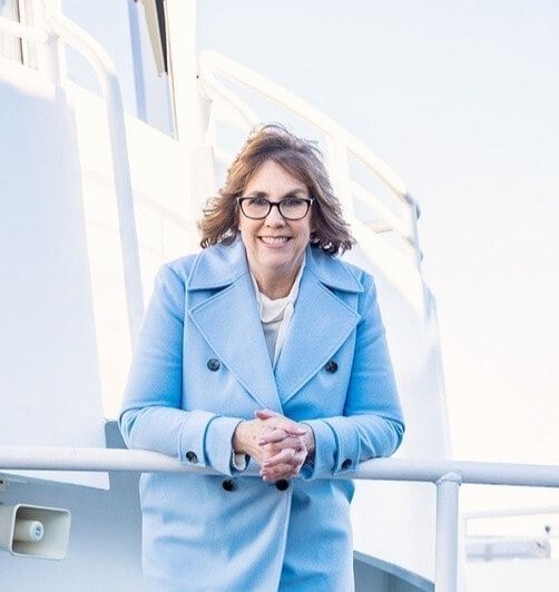 Land Listing Agent Photo