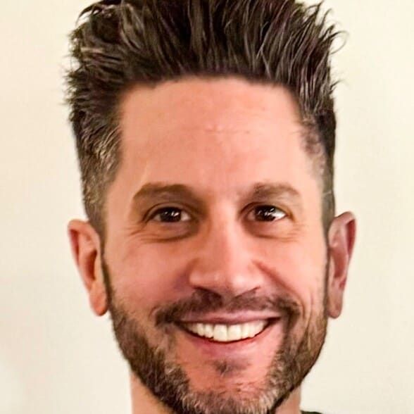 Land Listing Agent Photo