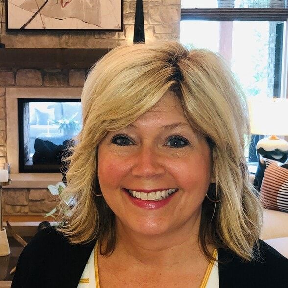 Land Listing Agent Photo