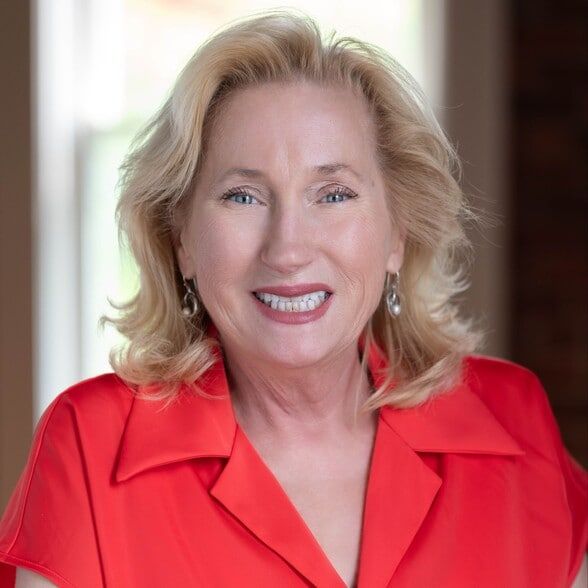 Land Listing Agent Photo