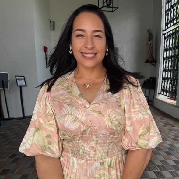 Land Listing Agent Photo