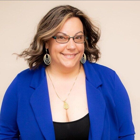 Land Listing Agent Photo