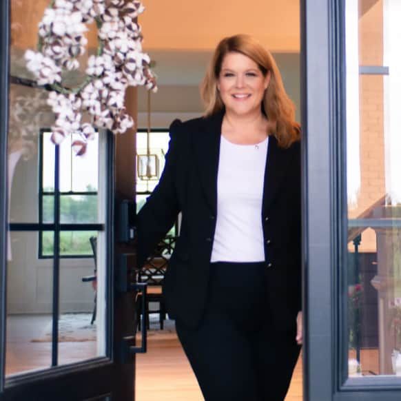 Land Listing Agent Photo