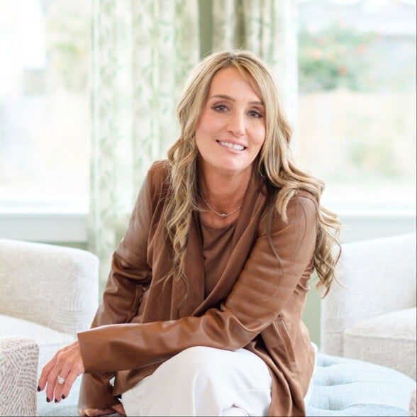 Land Listing Agent Photo