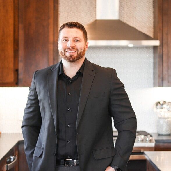 Land Listing Agent Photo