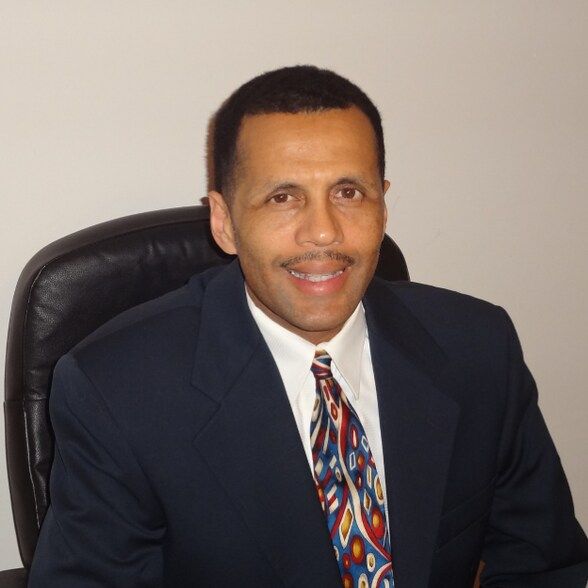 Land Listing Agent Photo