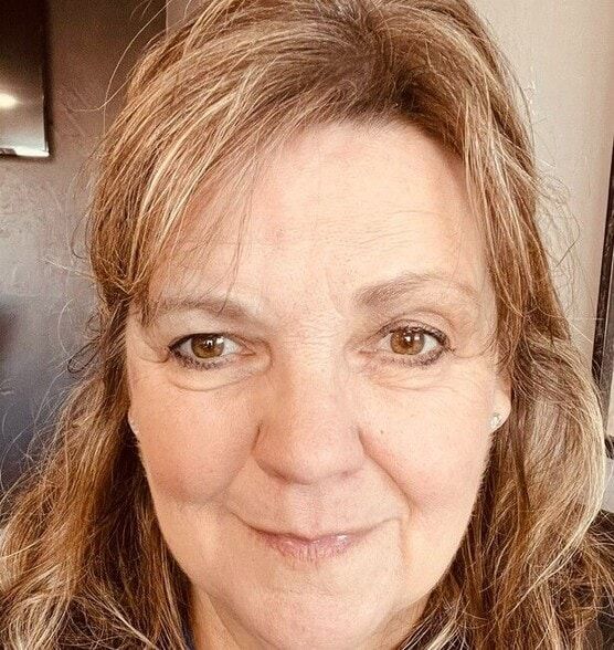 Land Listing Agent Photo