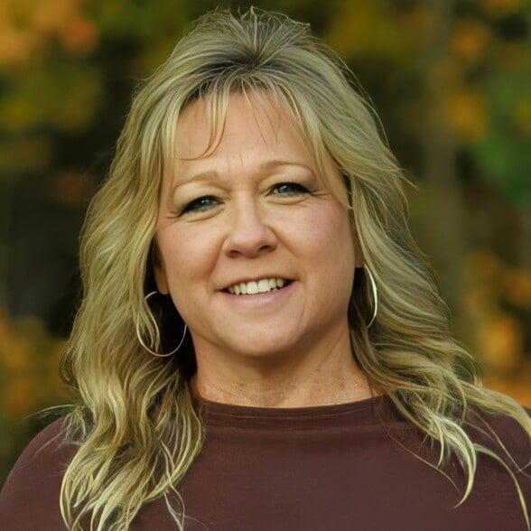 Land Listing Agent Photo