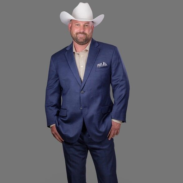 Land Listing Agent Photo