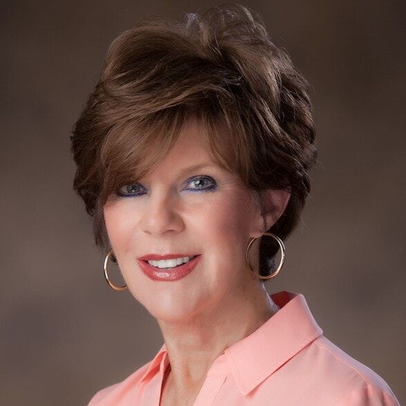 Land Listing Agent Photo