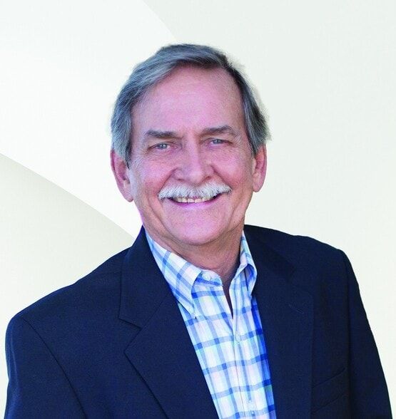 Land Listing Agent Photo