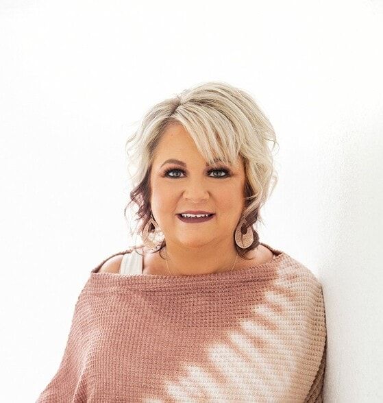 Land Listing Agent Photo