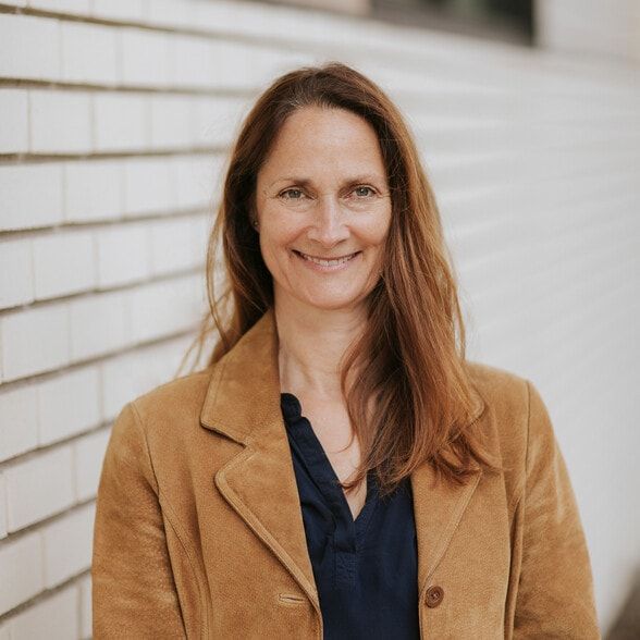 Land Listing Agent Photo