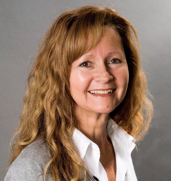 Land Listing Agent Photo