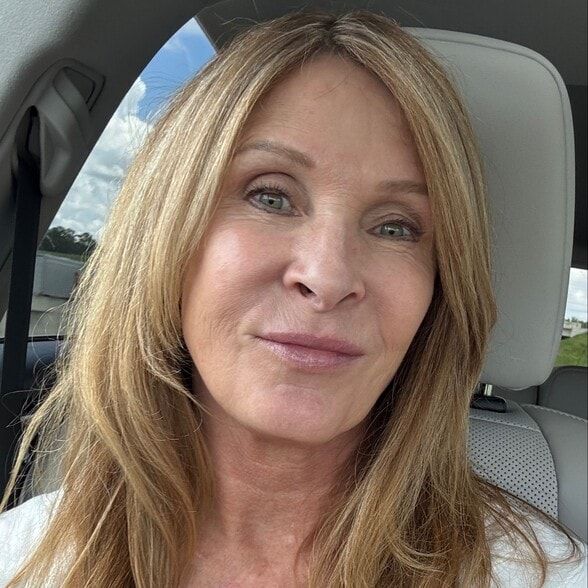 Land Listing Agent Photo