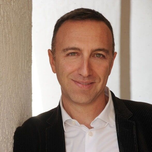 Land Listing Agent Photo