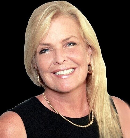 Land Listing Agent Photo