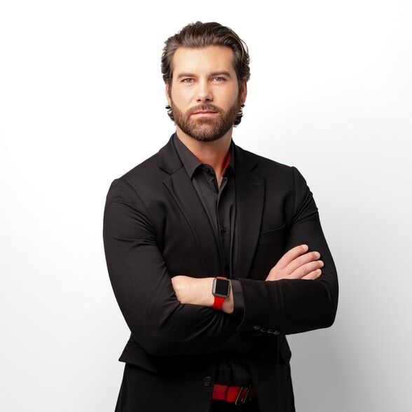 Land Listing Agent Photo