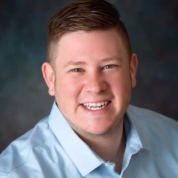 Land Listing Agent Photo