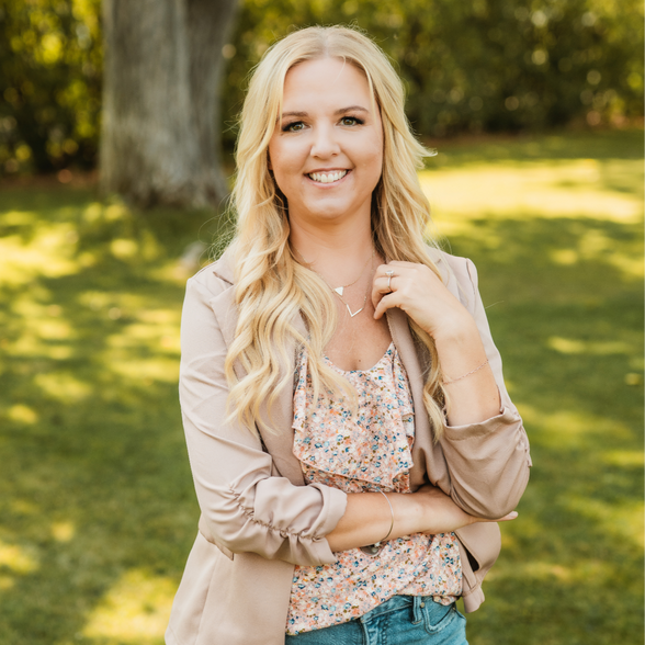 Land Listing Agent Photo