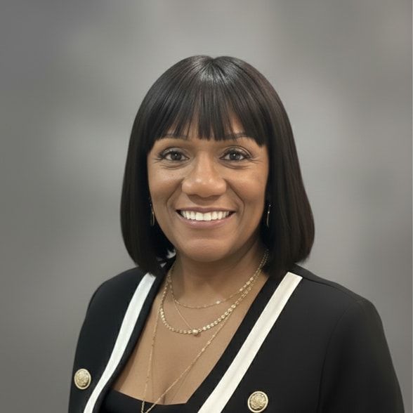 Land Listing Agent Photo