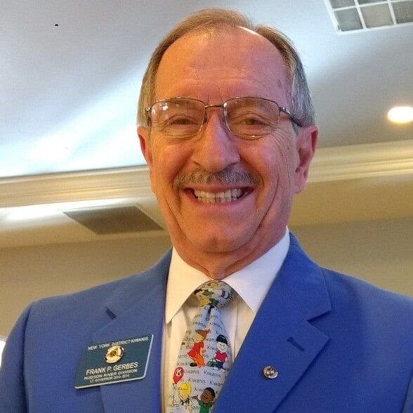 Land Listing Agent Photo