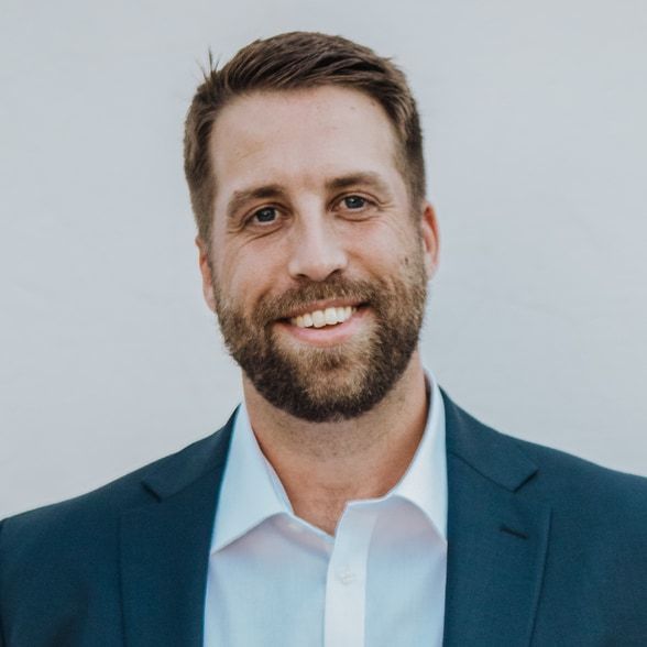 Land Listing Agent Photo