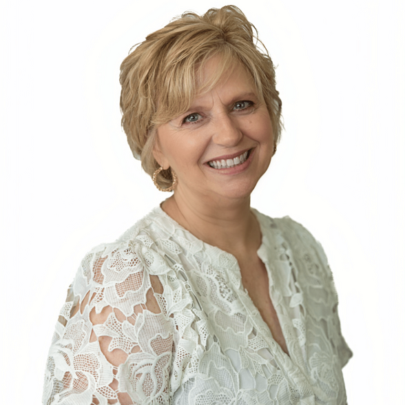 Land Listing Agent Photo