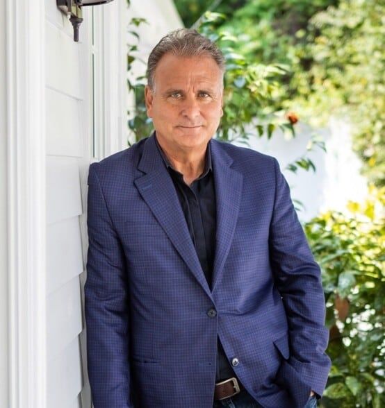 Land Listing Agent Photo