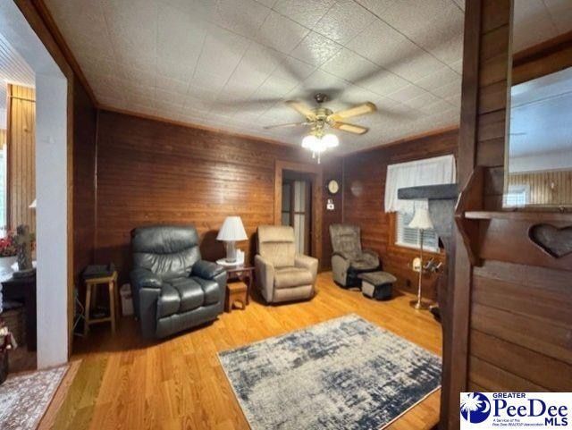 Land Listing Agent Photo