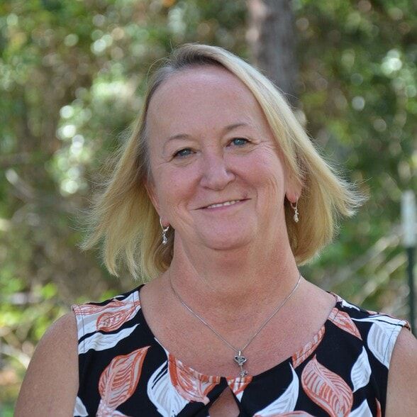 Land Listing Agent Photo