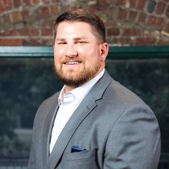 Land Listing Agent Photo