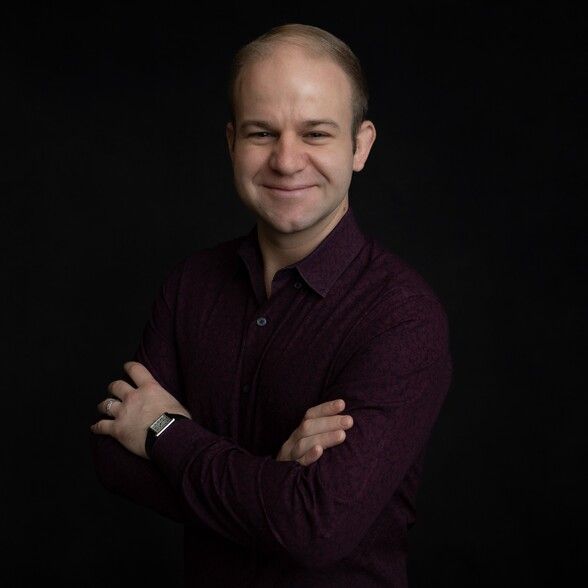 Land Listing Agent Photo