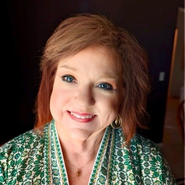 Land Listing Agent Photo