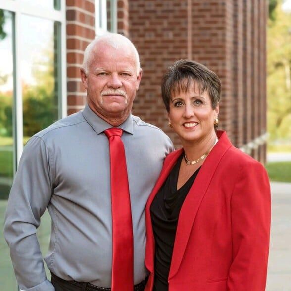 Land Listing Agent Photo